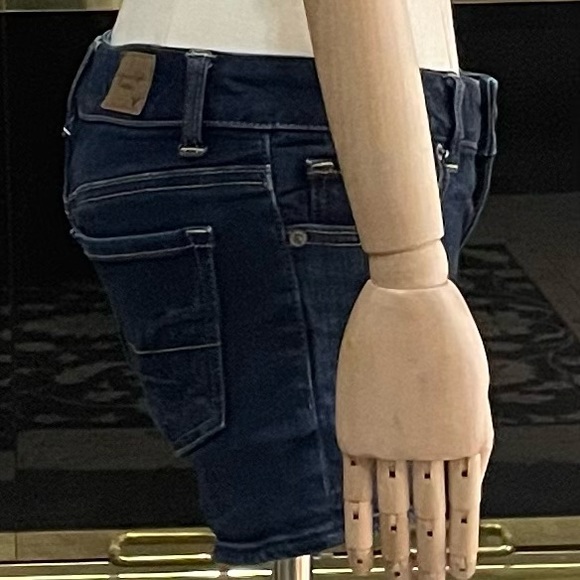 American Eagle high rise dark wash blue jean shorts / 00 / Excellent condition - Picture 7 of 17